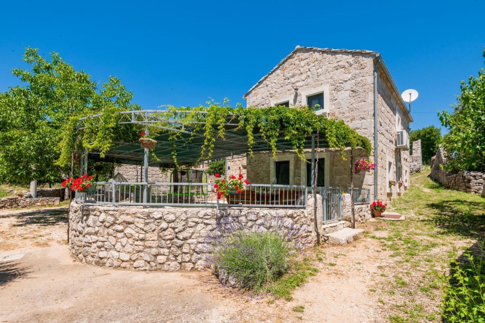 Villa Ognjistar In The Hinterland Of Makarska Riviera Zmijavci Exterior foto